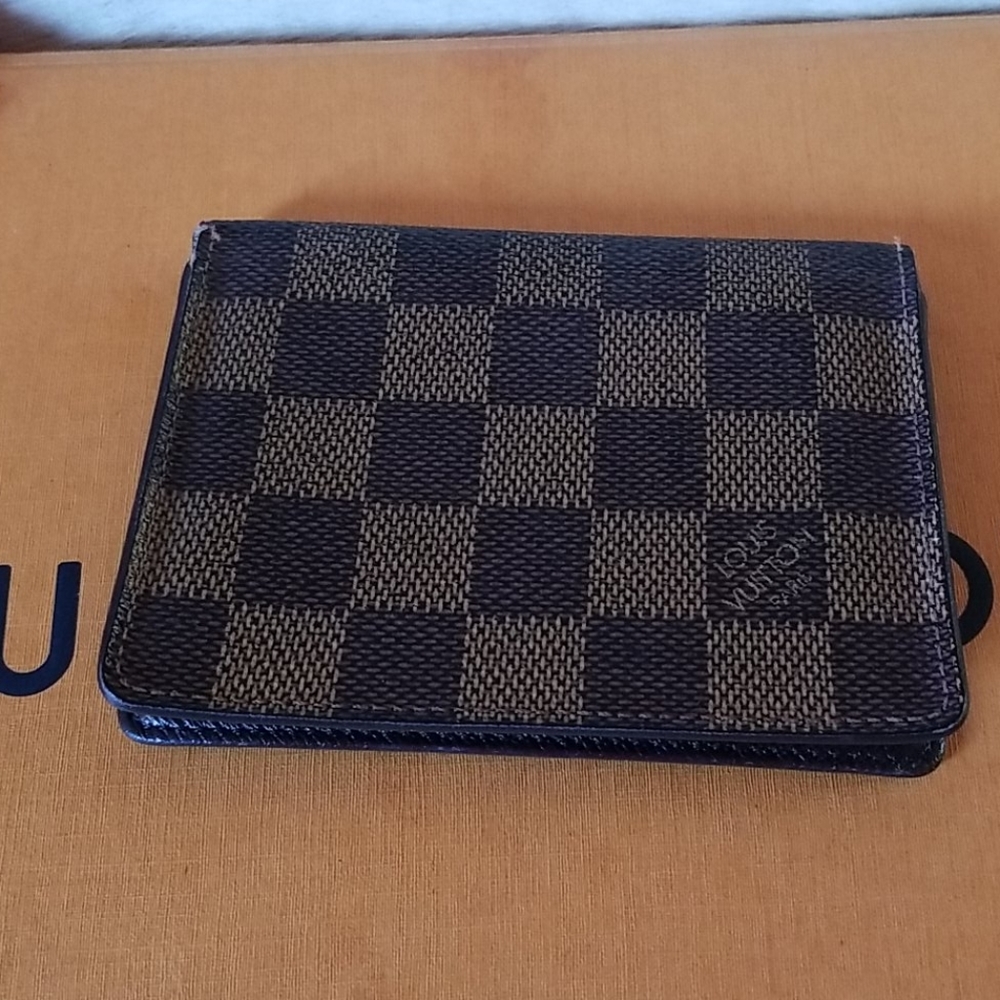 Authentic Louis Vuitton damier card holder